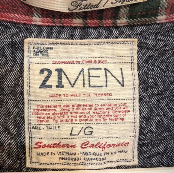 button down flannel 21 Men - Picture 2 of 6